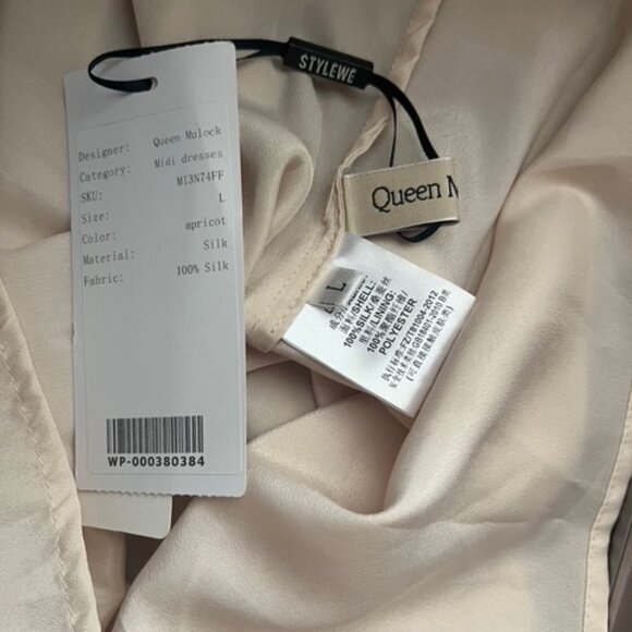 Queen Mulock - Midi Dress - Picture 3 of 3